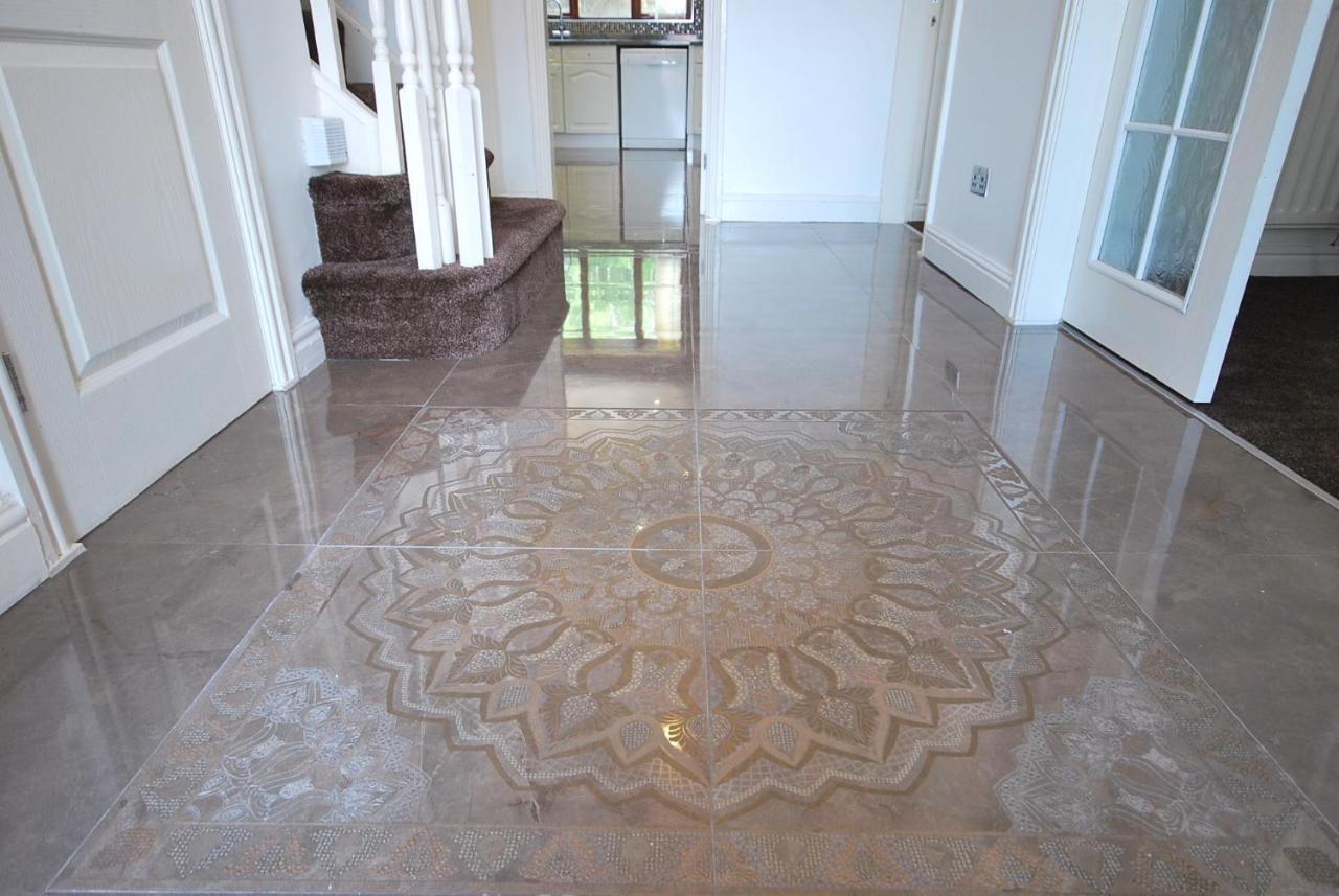 Entire And Exclusive Four Bed Detached Villa Lostock Exterior foto